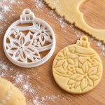 Emporte-pièce boule de Noël : version « Fleurs poinsettia », imprimé en 3D par 3D'CLYPSE