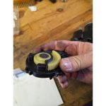Cale de blocage swirl flap stopper clipsée sur l'engrenage de l'actionneur de volets d'admission BMW