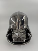 Support casque audio Dark Vador en chrome miroir – vue de face, reflets métallisés