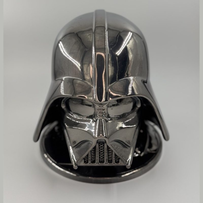 Support casque audio Dark Vador en chrome miroir – vue de face, reflets métallisés