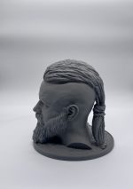 Buste viking Ragnar de profil gauche avec queue de cheval tressée – support casque gaming