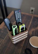 Porte-télécommandes moderne — imprimé en 3D
