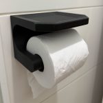 Dérouleur de papier toilette avec tablette