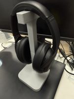 Support casque design de bureau