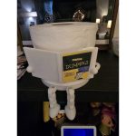 Porte-rouleau « robot » avec bac de rangement — articulé