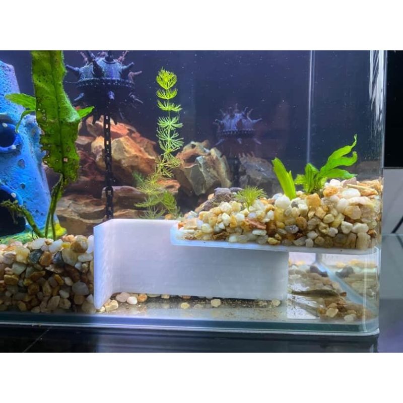 Grotte d'angle pour aquarium