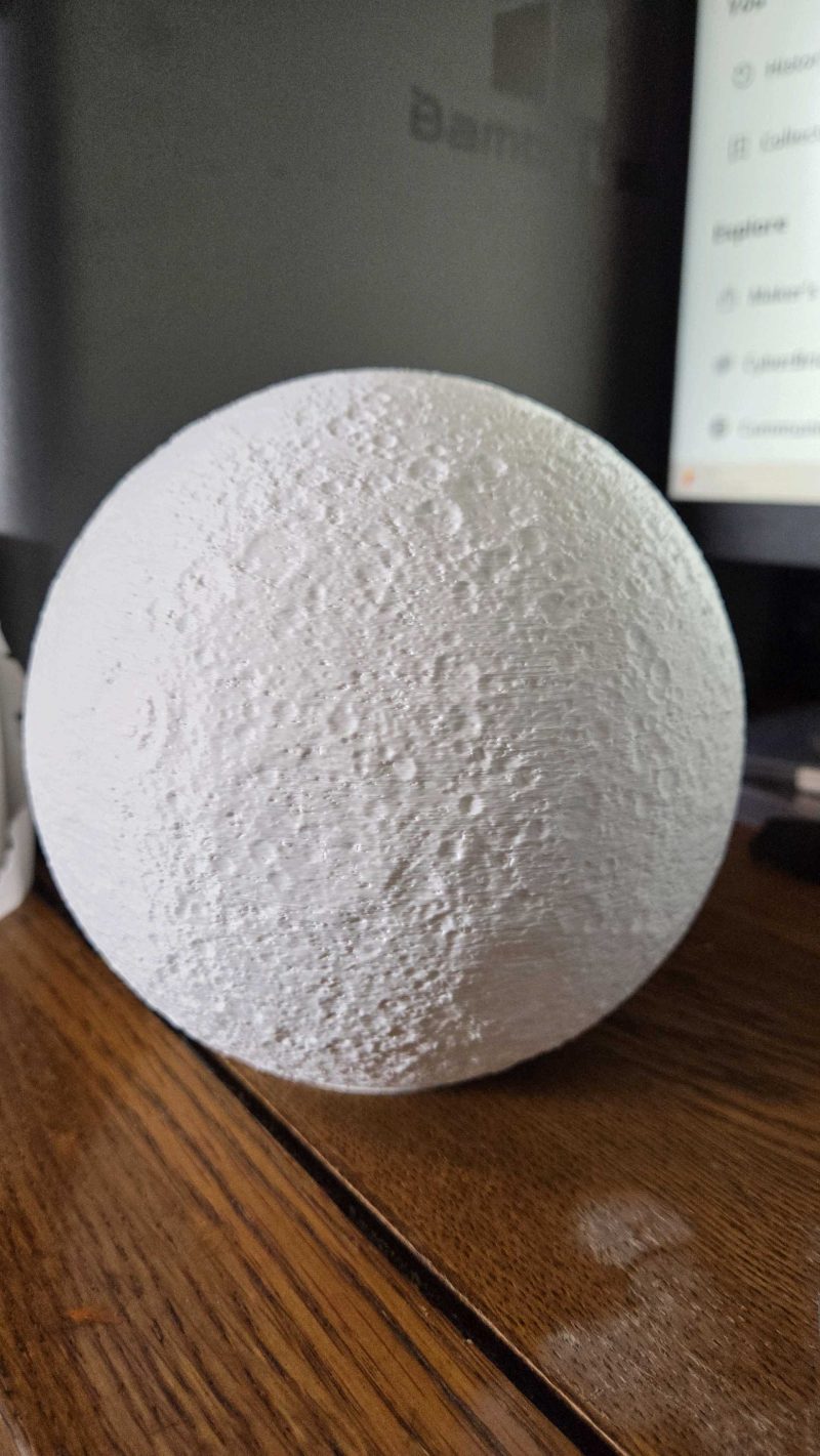 Lampe lune en relief — abat-jour pour ampoule LED