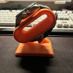 Présentoir à montre design — socle plein