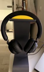 Support casque moderne — socle plein