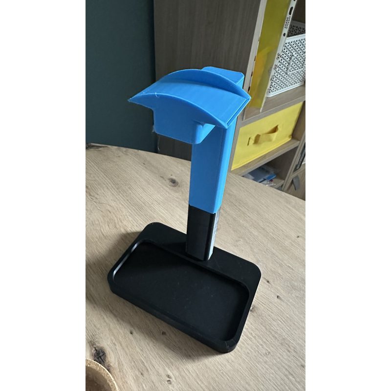 Support casque avec vide-poche intégré