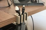 Passe-câbles de bureau à pince