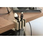 Passe-câbles de bureau à pince