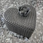Boîte cœur effet tricot — avec sa fleur