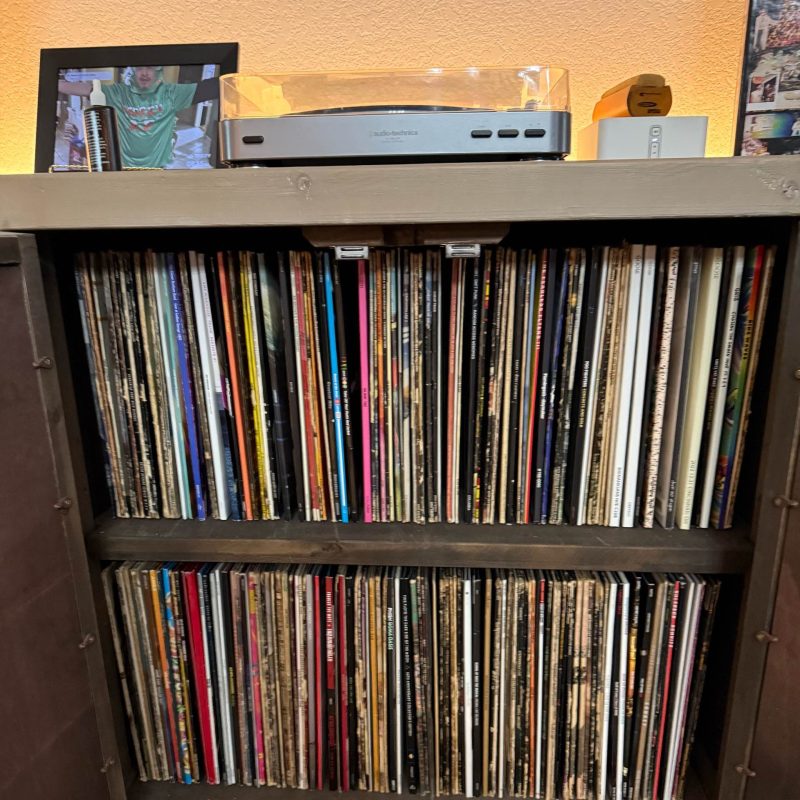 Présentoir à vinyles modulaire