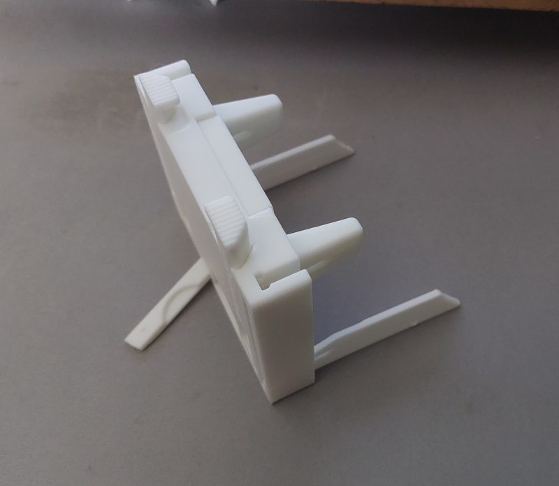 Support multi-outils pour poste de soudure