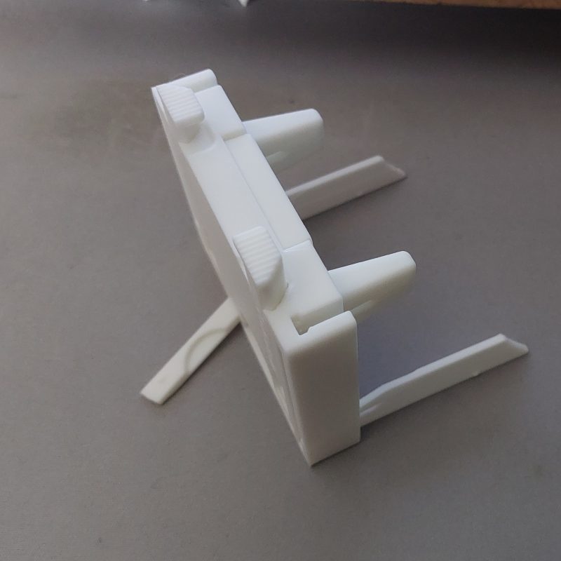 Support multi-outils pour poste de soudure