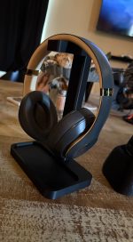 Support casque avec vide-poche intégré