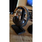Support casque avec vide-poche intégré
