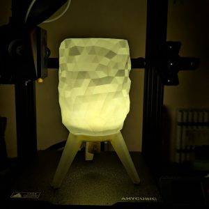 Lampe de table sur trépied — bougie LED