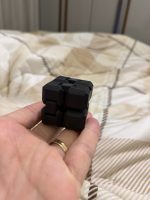 Cube infini — fidget à charnières