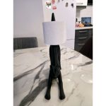 Porte-rouleaux « chat qui s'étire » — sur pied