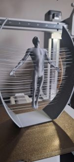 Tableau mural « Transcend » — art abstrait à fils tendus