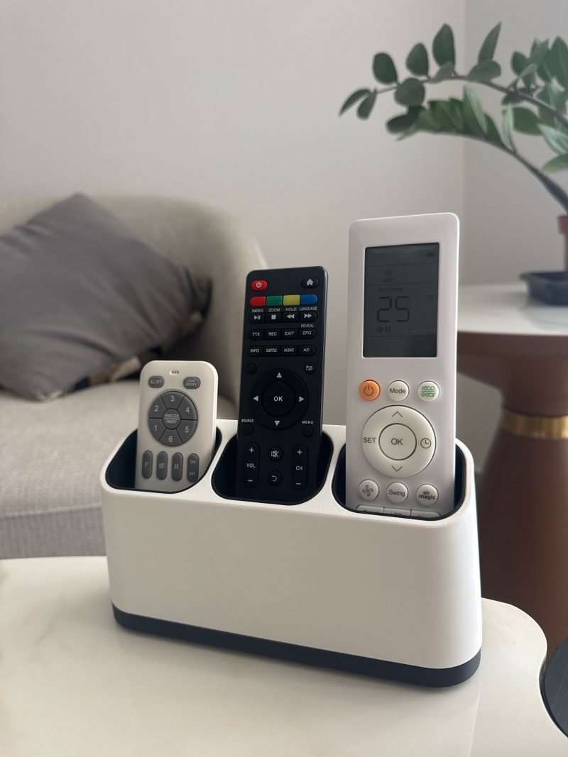 Porte-télécommandes de table basse