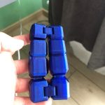 Cube infini — fidget à charnières