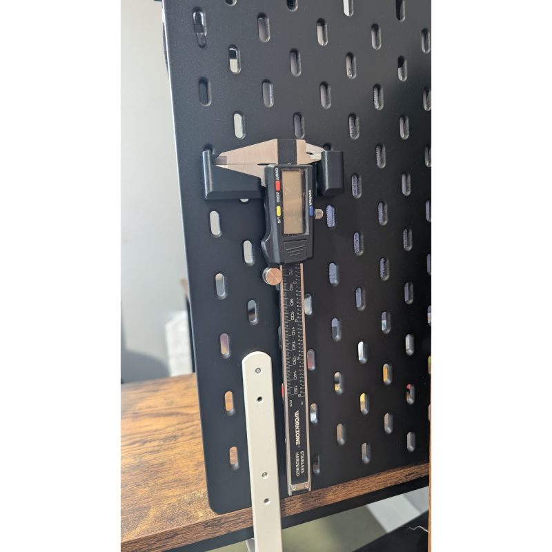 Support de pied à coulisse pour panneau perforé — lot de 2