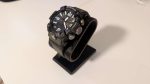 Présentoir à montre design — socle plein