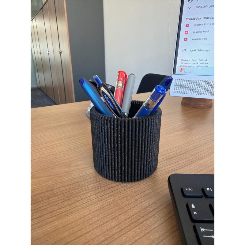 Pot à crayons nervuré — design moderne