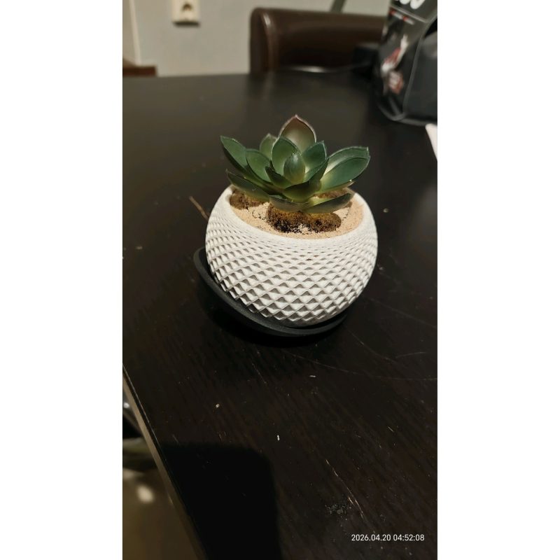 Cache-pot à facettes avec soucoupe — imprimé en 3D