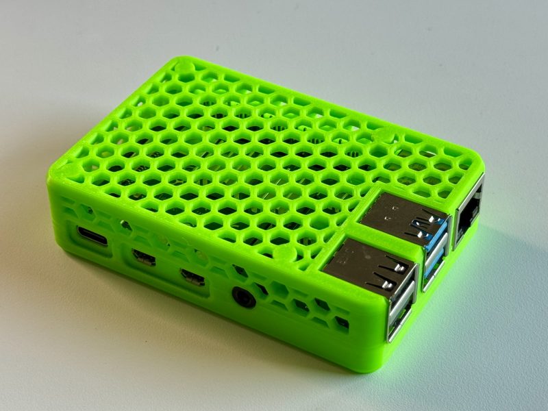 adf6a7c046574837.jpeg Boîtier pour Raspberry Pi 4