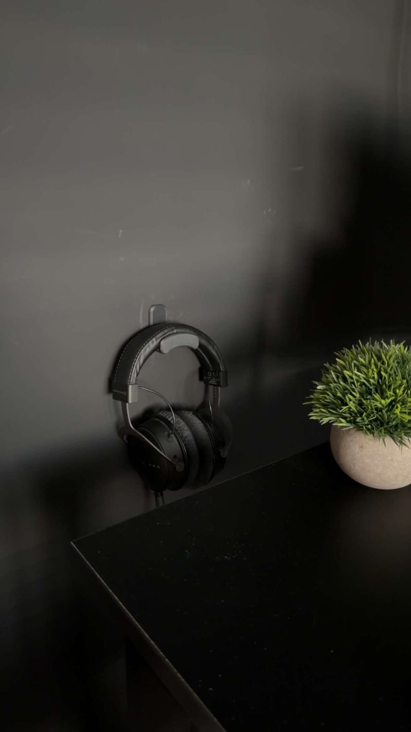 Support casque mural — imprimé en 3D