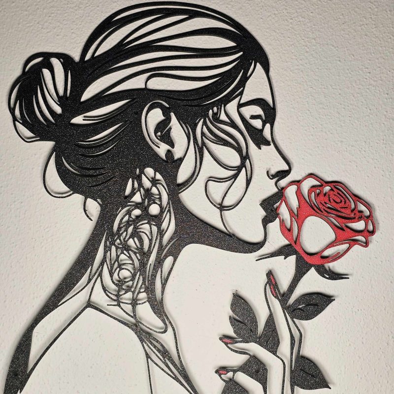 Tableau mural « Femme et rose » — silhouette en relief