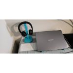 Support casque design de bureau
