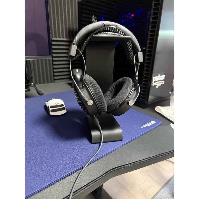 Support casque moderne — socle plein