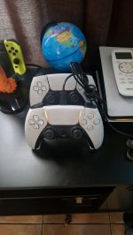 Support manette PS5 « invisible » — lot de 2