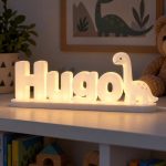Prénom lumineux 3D Hugo avec un dinosaure, LED blanc chaud