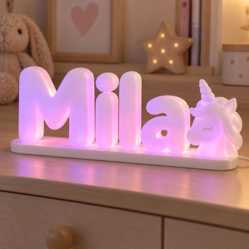 Prénom lumineux 3D Mila avec une licorne, LED multicolore