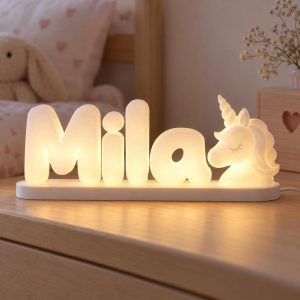 Prénom lumineux 3D Mila avec une licorne, LED blanc chaud